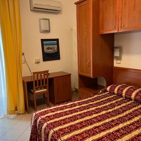 Hotel Bristol - Koolibry Hotels Cervia Extérieur photo
